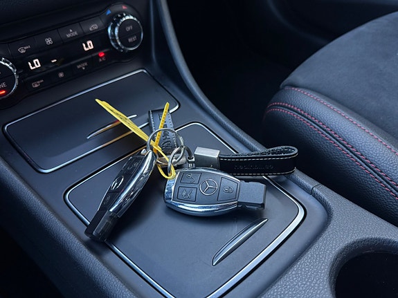 Mercedes-Benz CLA220 d 15 of 23