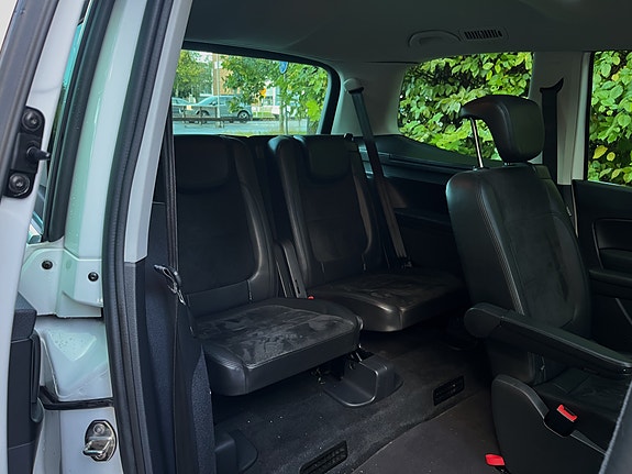 Volkswagen Sharan 17 of 27