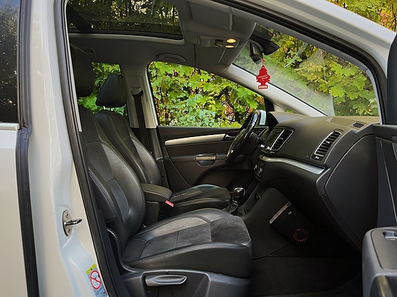 Volkswagen Sharan 13 of 27