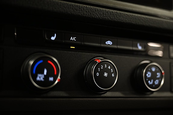 Volkswagen Crafter 21 of 28