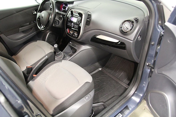 Renault Captur 12 of 17