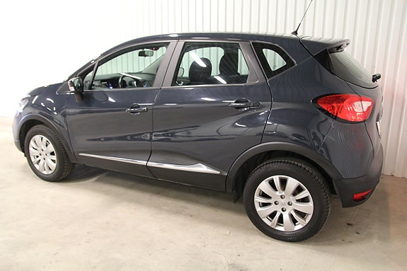Renault Captur 3 of 17