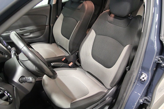 Renault Captur 11 of 17