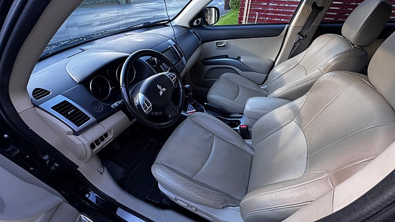 Mitsubishi Outlander 4 of 8