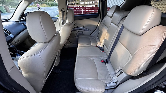 Mitsubishi Outlander 5 of 8
