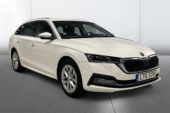 Skoda Octavia 3 of 10