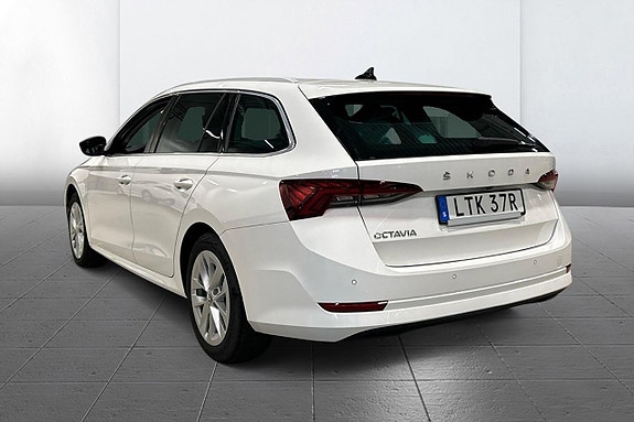 Skoda Octavia 5 of 10