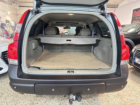 Volvo XC70 13 of 14
