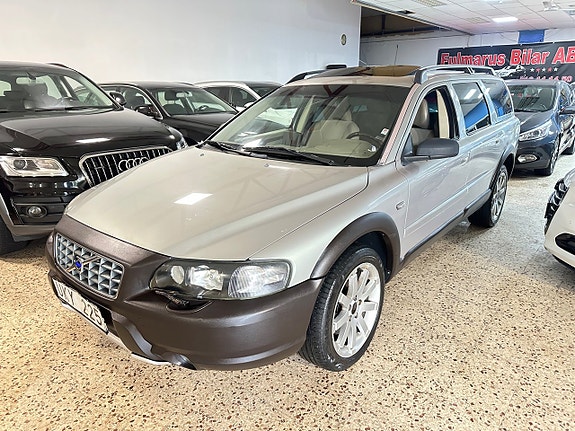 Volvo XC70 3 of 14
