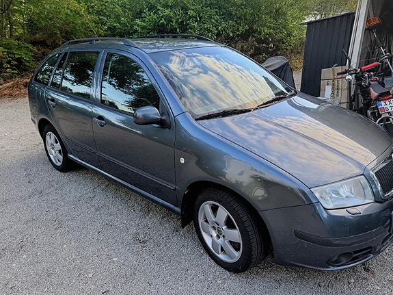 Skoda Fabia 2 of 27