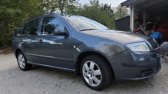 Skoda Fabia 10 of 27