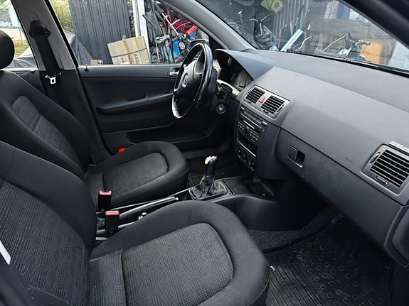 Skoda Fabia 11 of 27