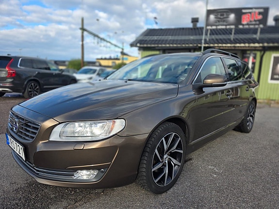 Volvo V70 16 of 17