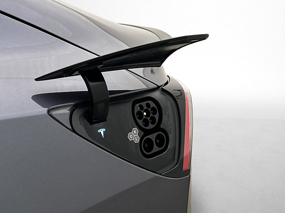 Tesla Model 3 30 of 30
