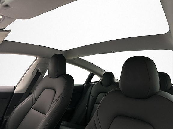 Tesla Model 3 12 of 30