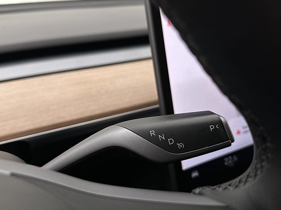 Tesla Model 3 16 of 30