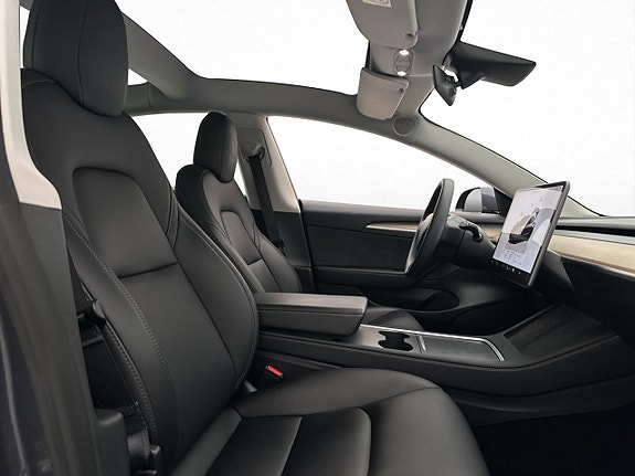 Tesla Model 3 26 of 30