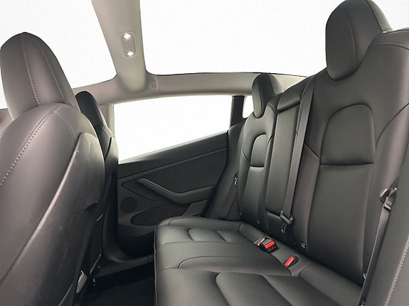 Tesla Model 3 28 of 30