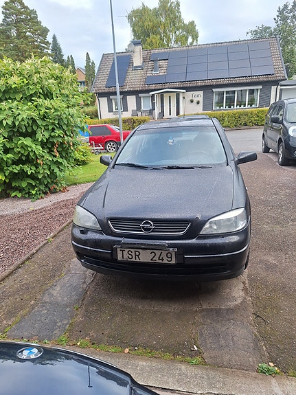 Opel Astra 3 of 3