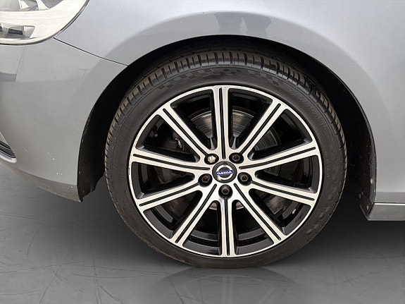 Volvo V40 29 of 30