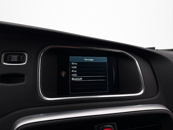 Volvo V40 23 of 30
