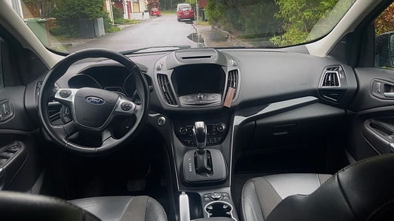 Ford Kuga 4 of 6