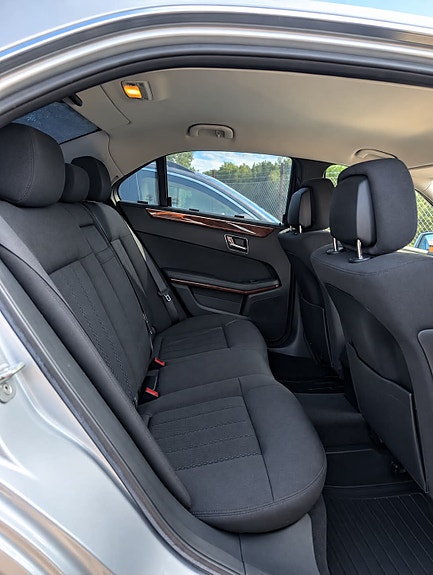 Mercedes-Benz E200 9 of 10