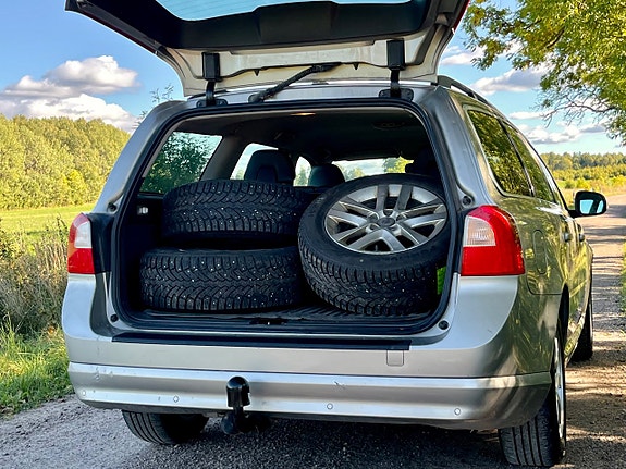 Volvo V70 6 of 14