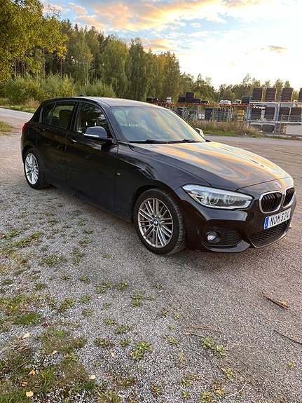 BMW 118d 2 of 10