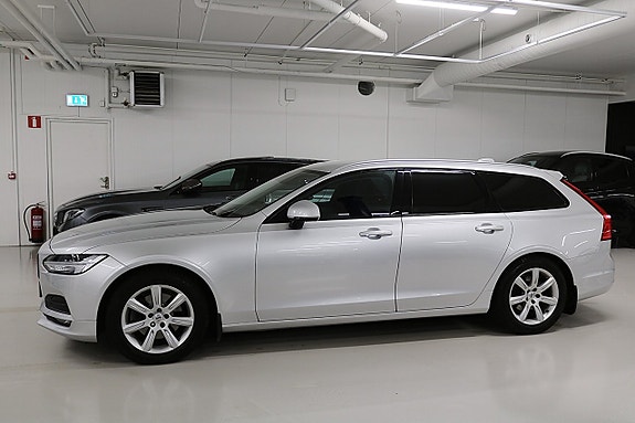 Volvo V90 3 of 30