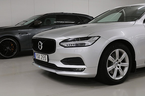 Volvo V90 4 of 30