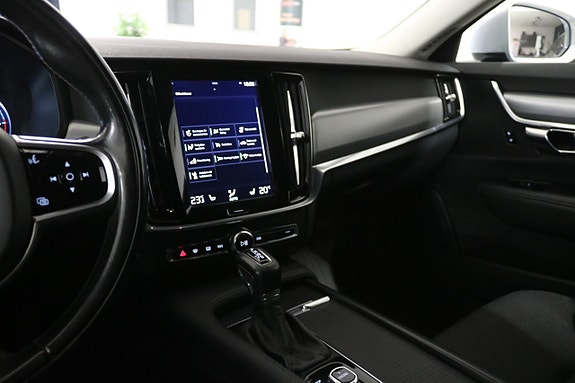 Volvo V90 30 of 30