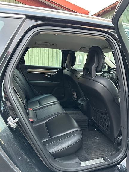 Volvo V90 12 of 22