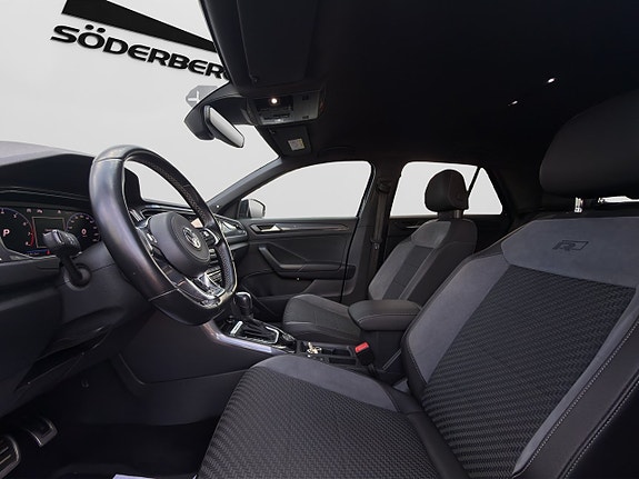 Volkswagen T-Roc 9 of 30