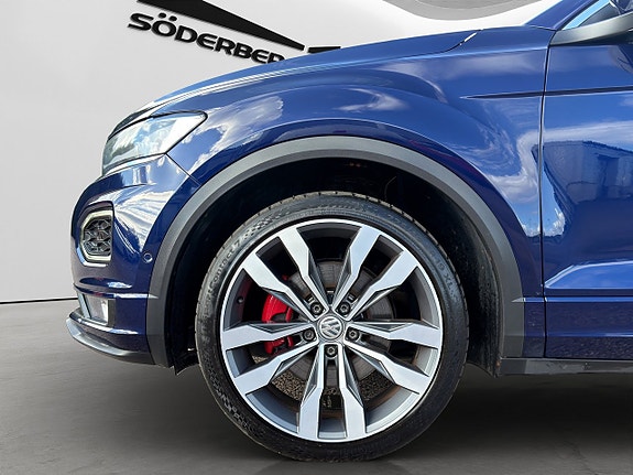 Volkswagen T-Roc 6 of 30