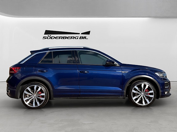 Volkswagen T-Roc 26 of 30