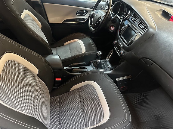 Kia Ceed 8 of 15