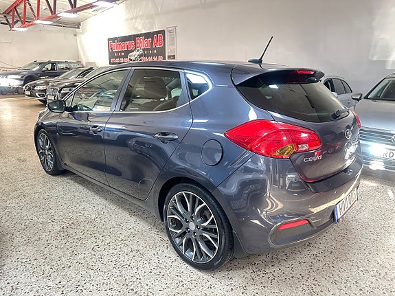 Kia Ceed 4 of 15