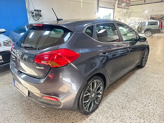 Kia Ceed 5 of 15