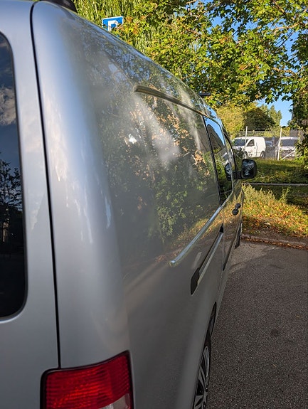 Volkswagen Caddy Maxi 4 of 8