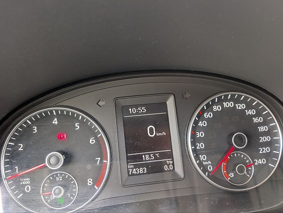 Volkswagen Caddy Maxi 2 of 8