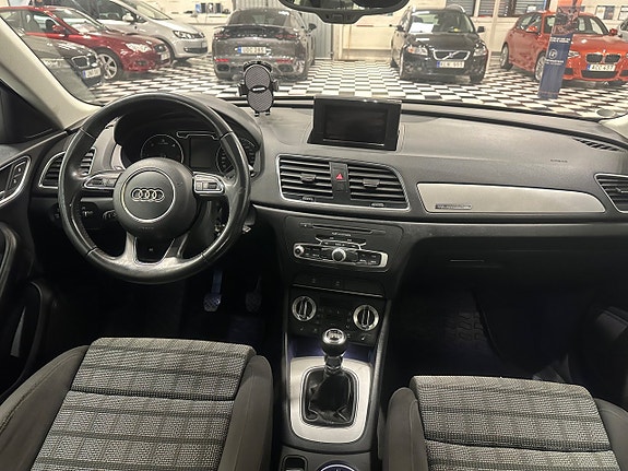 Audi Q3 16 of 20