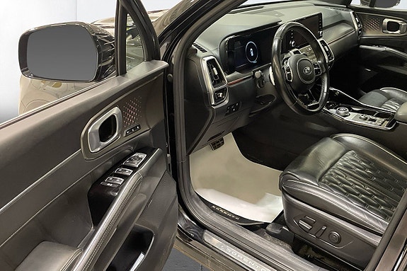 Kia Sorento 6 of 11