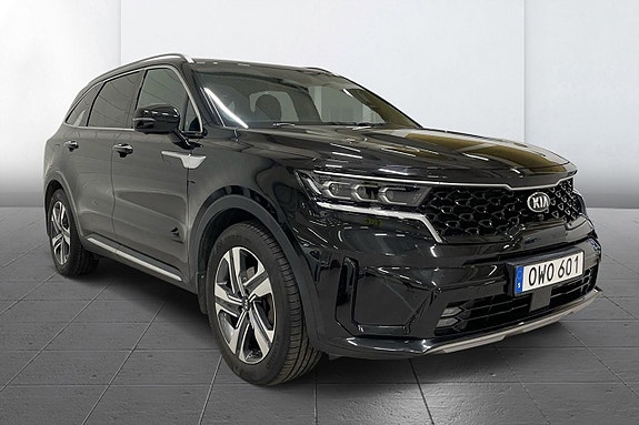 Kia Sorento 3 of 11