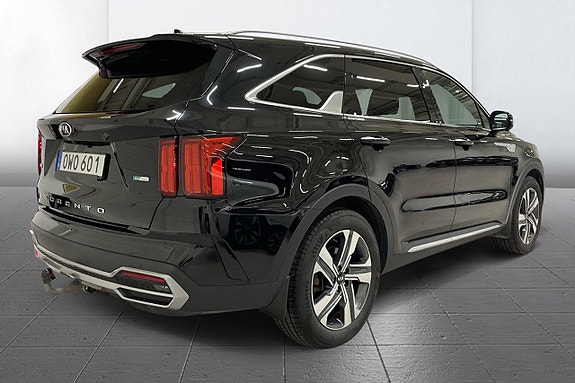 Kia Sorento 4 of 11