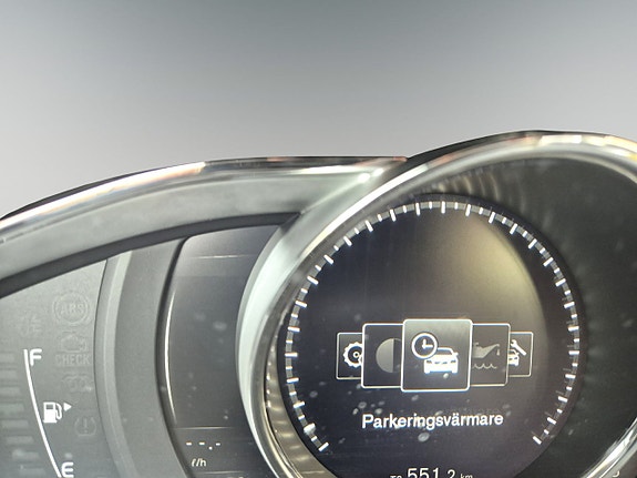 Volvo V60 Cross Country 18 of 23