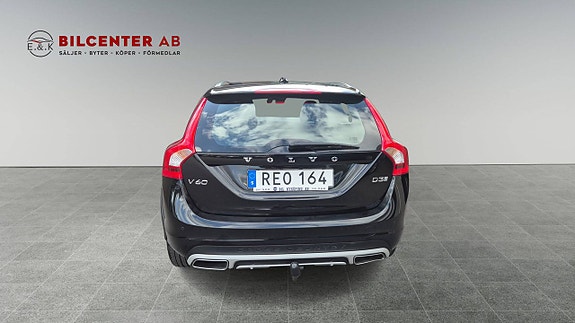 Volvo V60 Cross Country 5 of 23