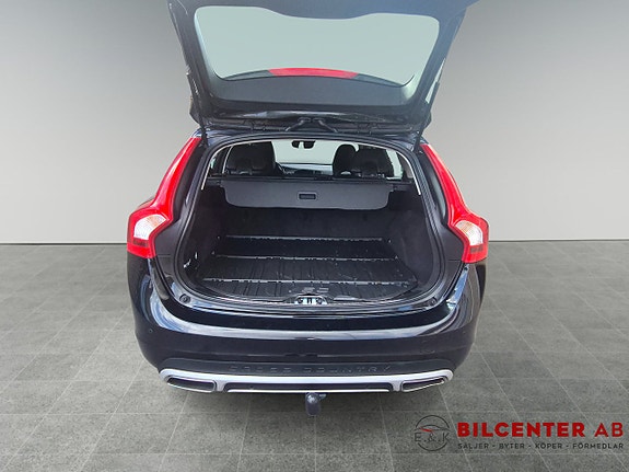 Volvo V60 Cross Country 12 of 23