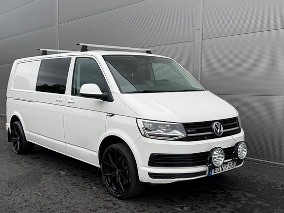 Volkswagen Transporter 2 of 17
