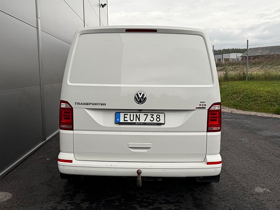 Volkswagen Transporter 14 of 17